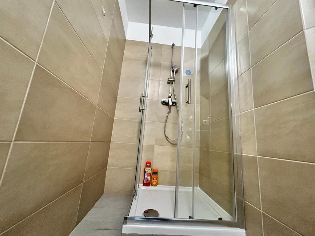 Prime Suites Near Schoenbrunn Castle Виена Екстериор снимка