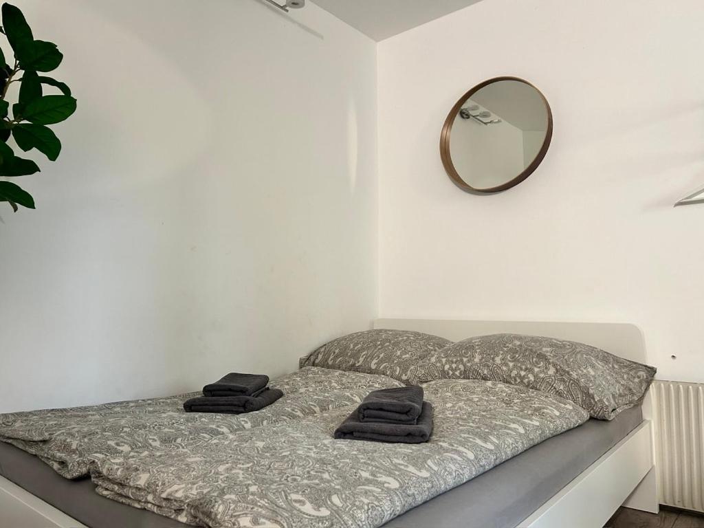 Prime Suites Near Schoenbrunn Castle Виена Екстериор снимка