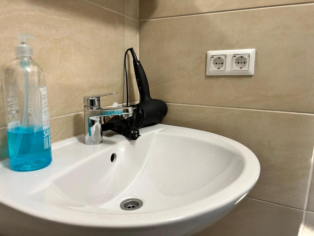 Prime Suites Near Schoenbrunn Castle Виена Екстериор снимка