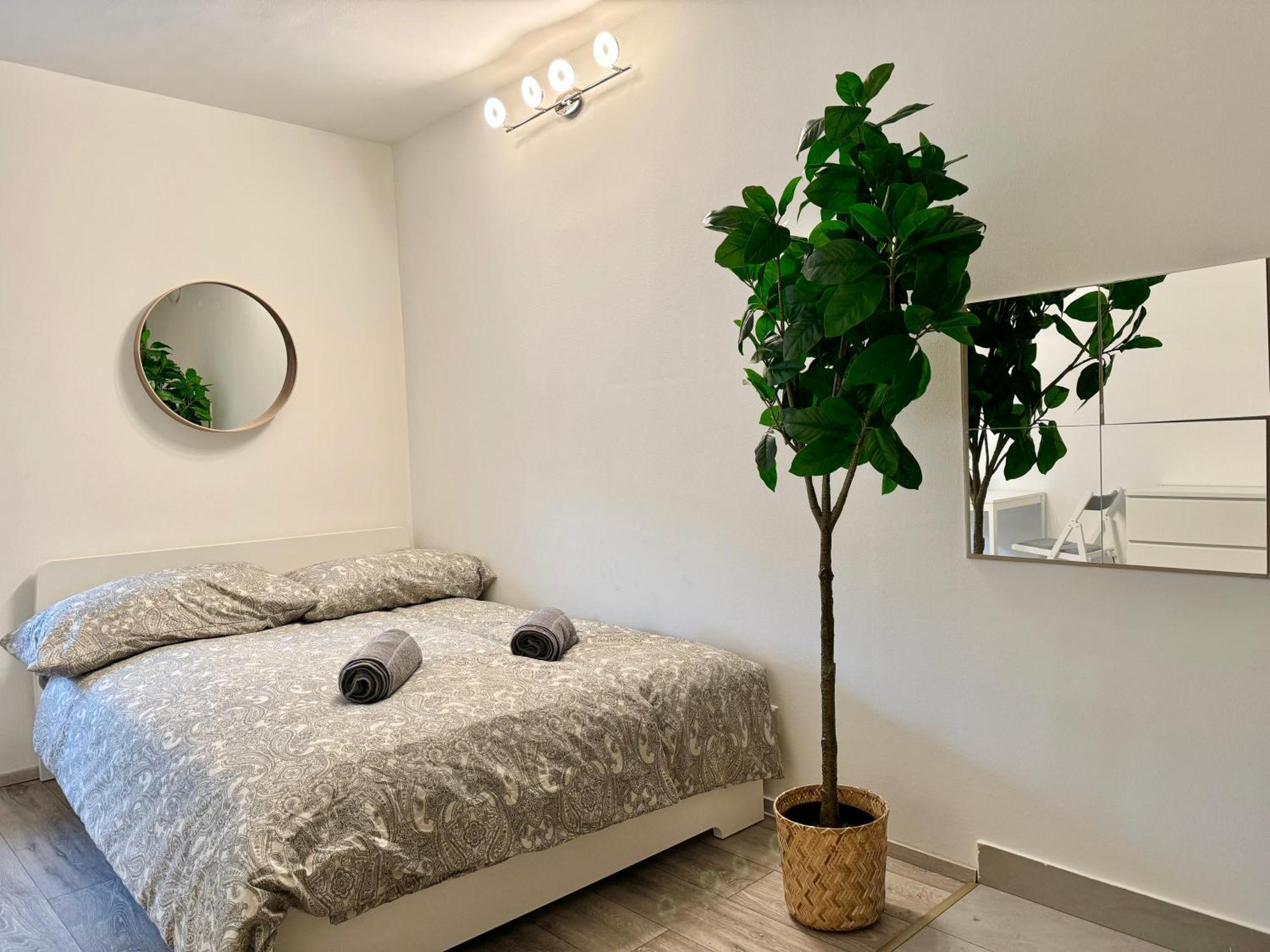 Prime Suites Near Schoenbrunn Castle Виена Екстериор снимка