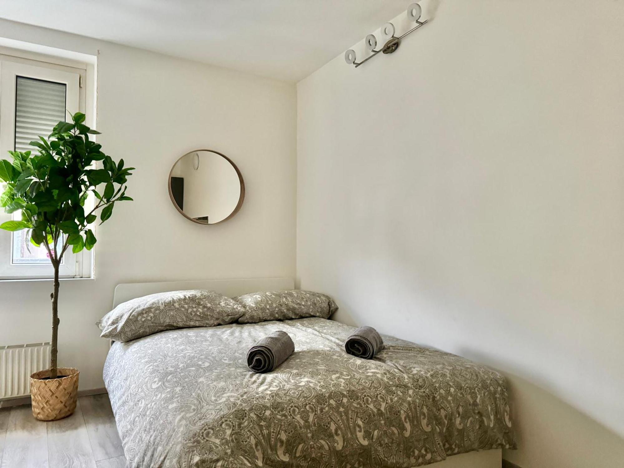 Prime Suites Near Schoenbrunn Castle Виена Екстериор снимка