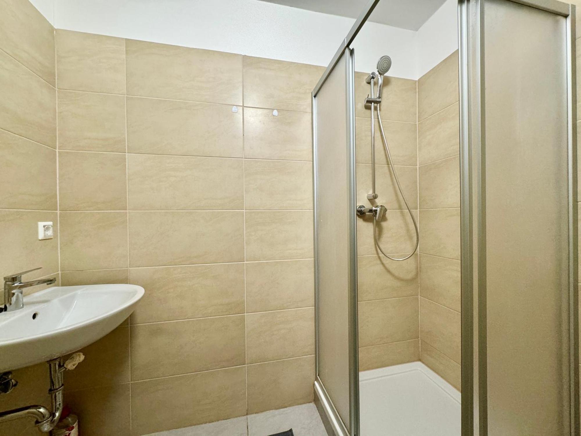 Prime Suites Near Schoenbrunn Castle Виена Екстериор снимка