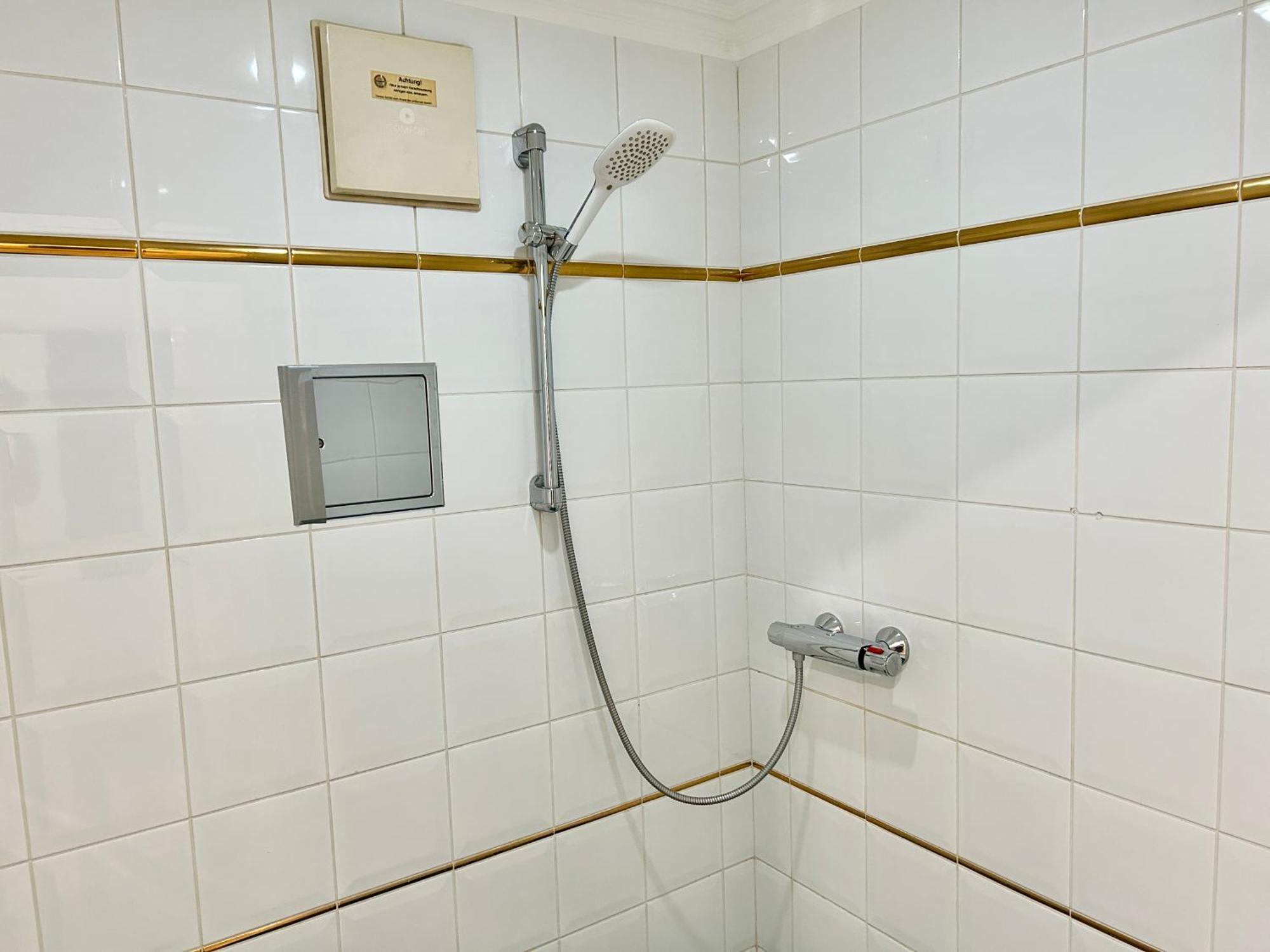 Prime Suites Near Schoenbrunn Castle Виена Екстериор снимка